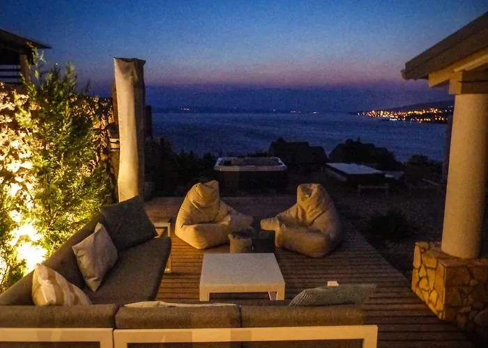 فيلة Mit Whirlpool Und Meerblick *